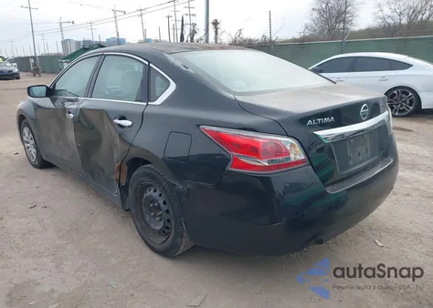 2015 Nissan Altima 2.5 из США, поврежденный, VIN 1N4AL3AP4FC284870